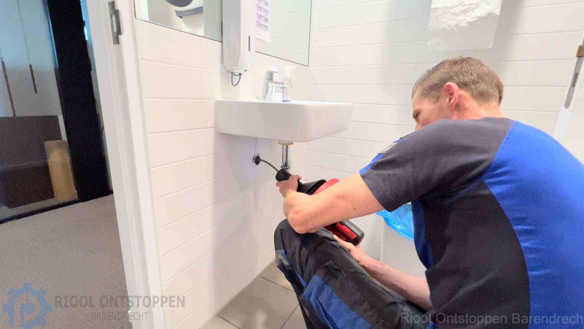 Afvoer ontstoppen Barendrecht Afvoer ontstoppen Barendrecht